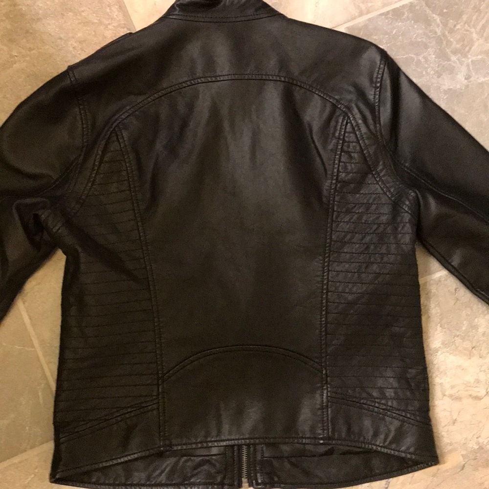 New Holllister Vegan Jacket - Picture 5 of 5